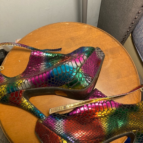 Colorful Snake Print Women's Heels - Picture 3 of 5